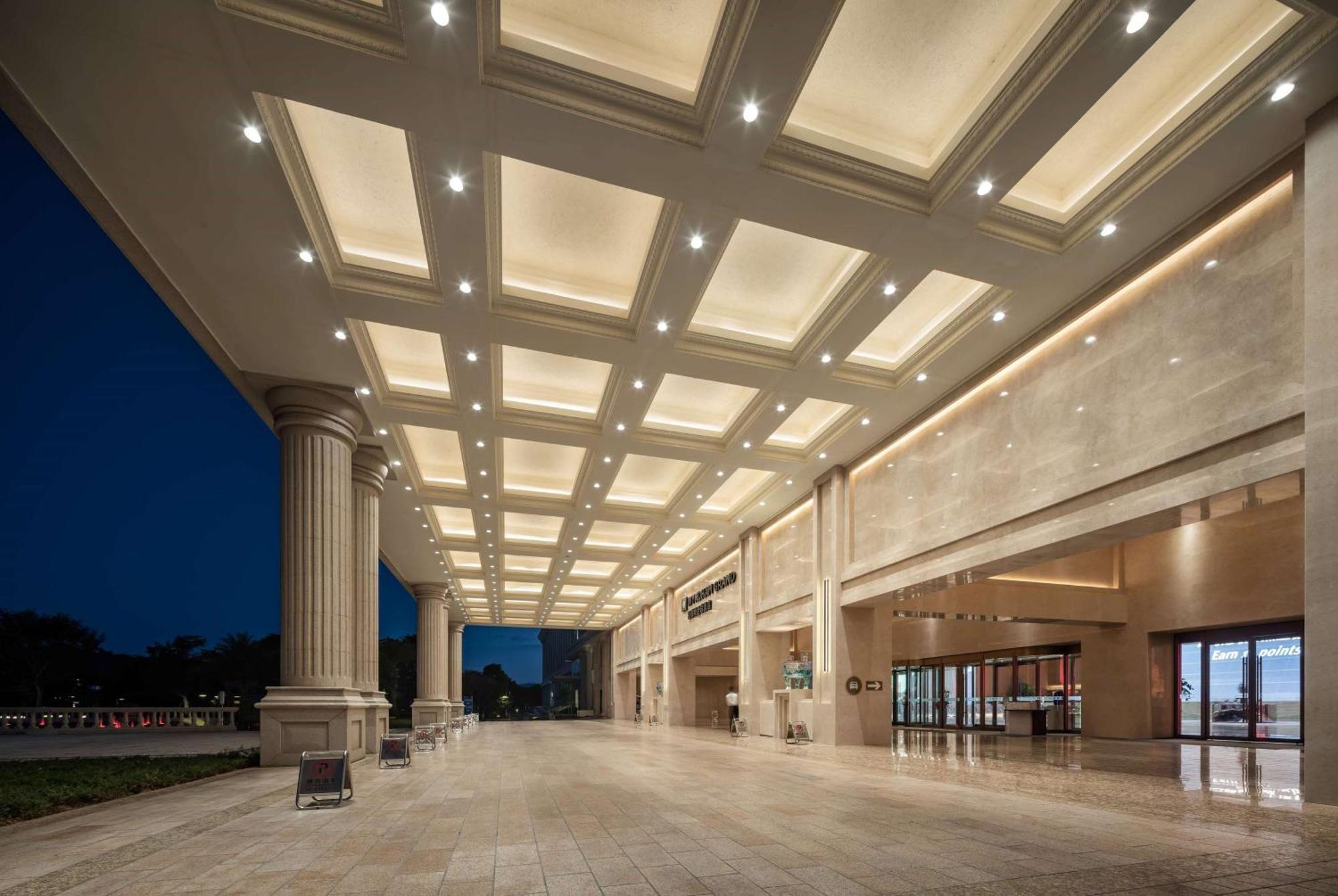 Wyndham Grand Zhaoqing Downtown Hotel Exterior foto