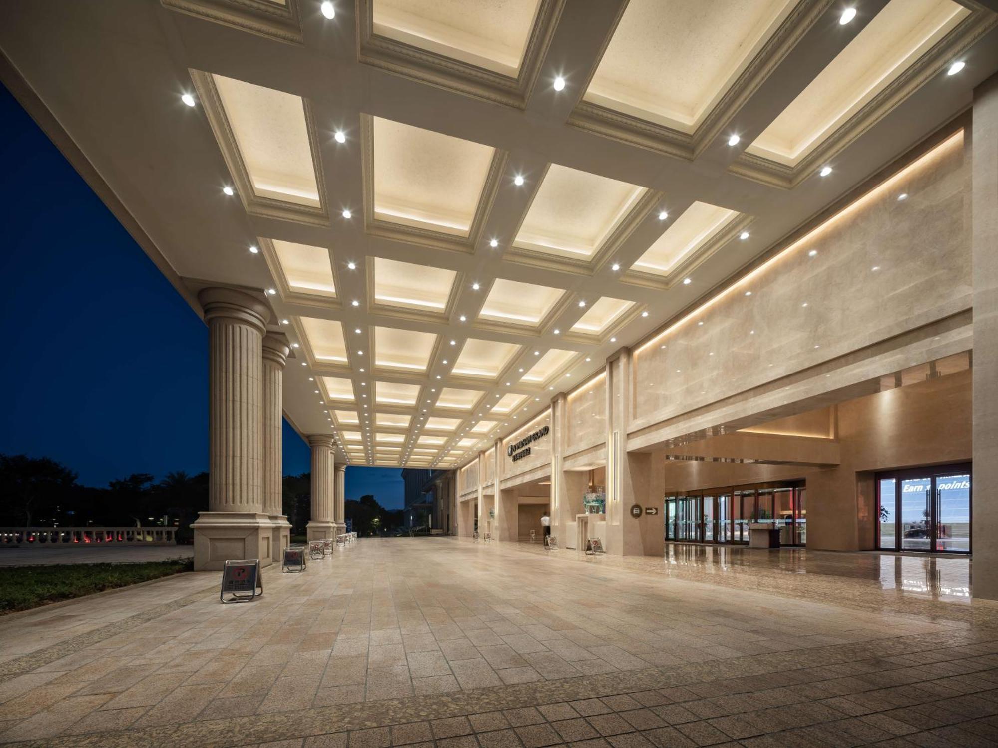 Wyndham Grand Zhaoqing Downtown Hotel Exterior foto